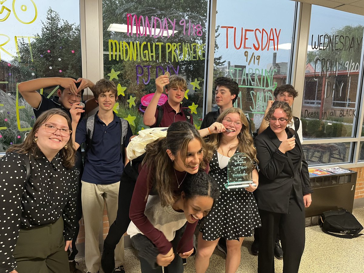 OEHawkTalkers's tweet photo. Congrats to our debaters at @ONHSDebate tournament! Olathe East sweeps the competition, taking 1st place overall! So proud of our team's stellar performance! See below for individual results. @OlatheEastHawks #HawkTalkers #OlatheEastDebate #VictorySweep #HawksFly 🏆🎉👏 https://t.co/03gaXXworH
