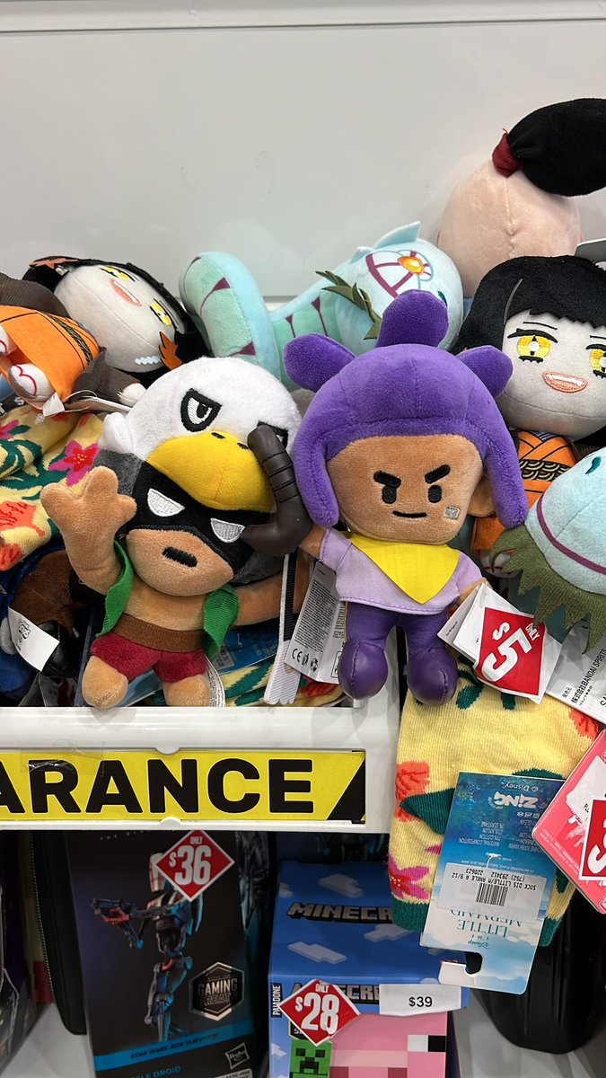 Para las pocas cuentas activas que me siguen

¿Cual tendria que llevar?