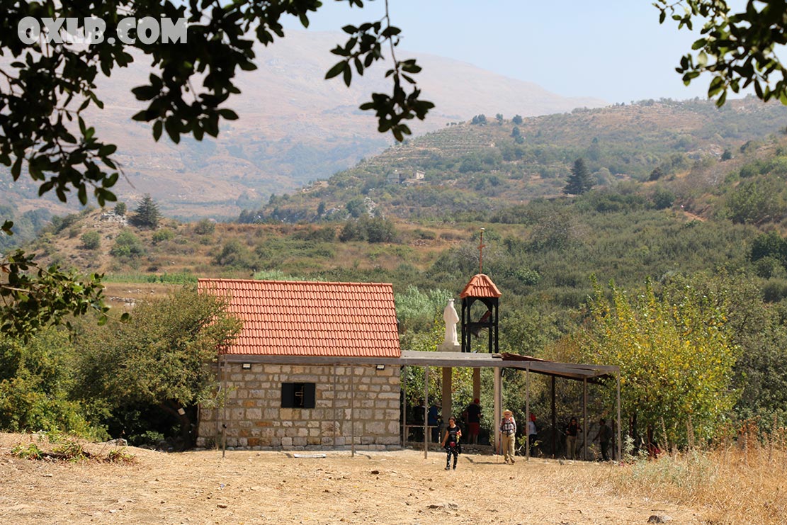 onefineart's tweet photo. And we arrived at a modest small church in Baskinta... I was happy to take a portrait of a man... this old man has a beautiful face... isn't it? Visit https://t.co/kReAQmjWlc

#modest #lebanonchurch #baskinta #hikeinlebanon #lebanonhike #portrait #oldman #lovelebanon #beautifulface #livelebanon