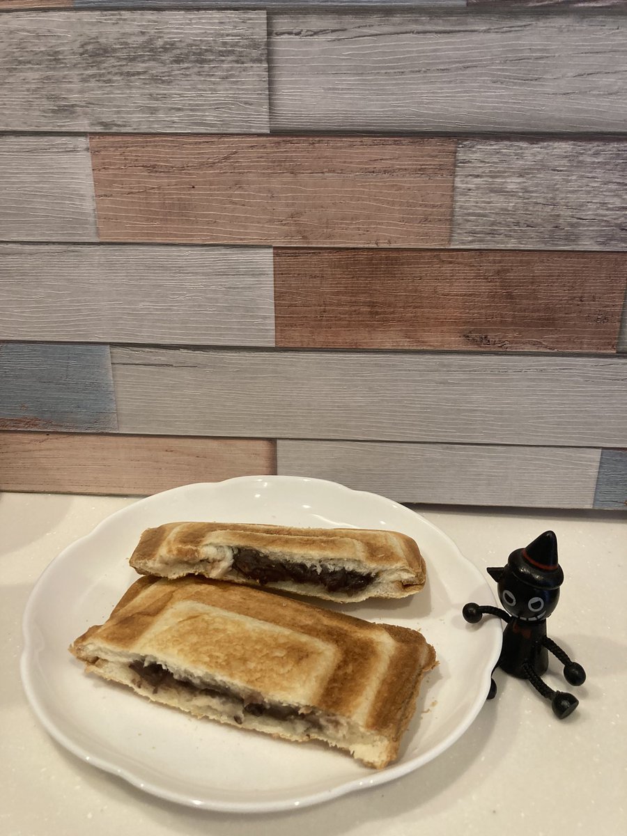 よつばハト (@kegykbjtb9i9nhq) on Twitter photo トライアルで買った井村屋の小豆で小豆バターサンドに😊当然、美味し過ぎました!ちなみに、井村屋小豆は、原材料、砂糖と小豆だけなので身体にも優しい!
#ホットサンド #小豆 #手作りパン #食パン革命 #焼きパン <a href="/TRIALCOMPANY/">TRIAL(トライアル)公式</a> #トライアル公式アンバサダー #トライアル足利店 トライアルで買った井村屋の小豆で小豆バターサンドに😊当然、美味し過ぎました!ちなみに、井村屋小豆は、原材料、砂糖と小豆だけなので身体にも優しい!
#ホットサンド #小豆 #手作りパン #食パン革命 #焼きパン <a href="/TRIALCOMPANY/">TRIAL(トライアル)公式</a> #トライアル公式アンバサダー #トライアル足利店
