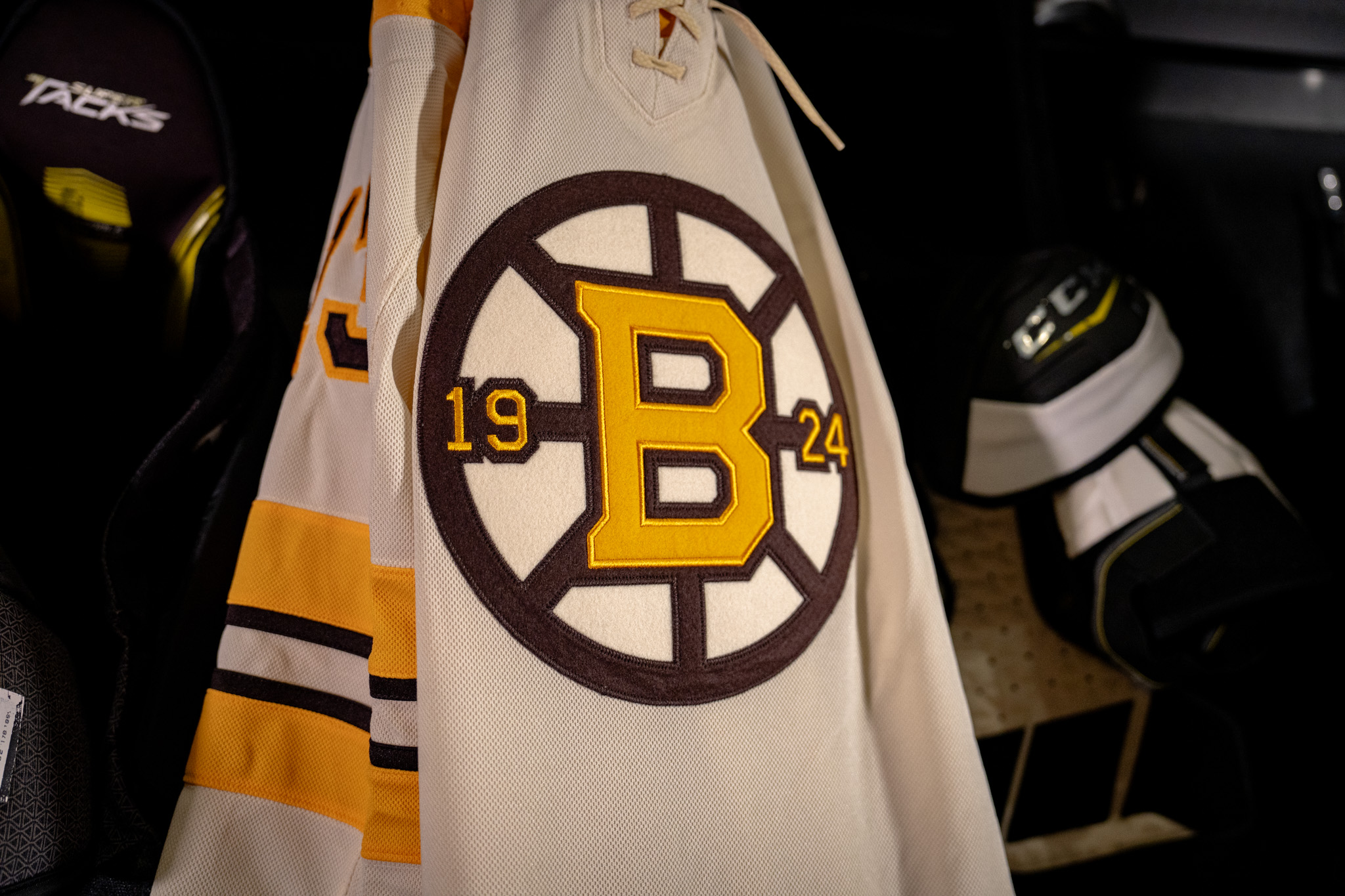 Conor Ryan on X: Here is the Bruins' reverse retro jersey. The Pooh Bear  is back.  / X