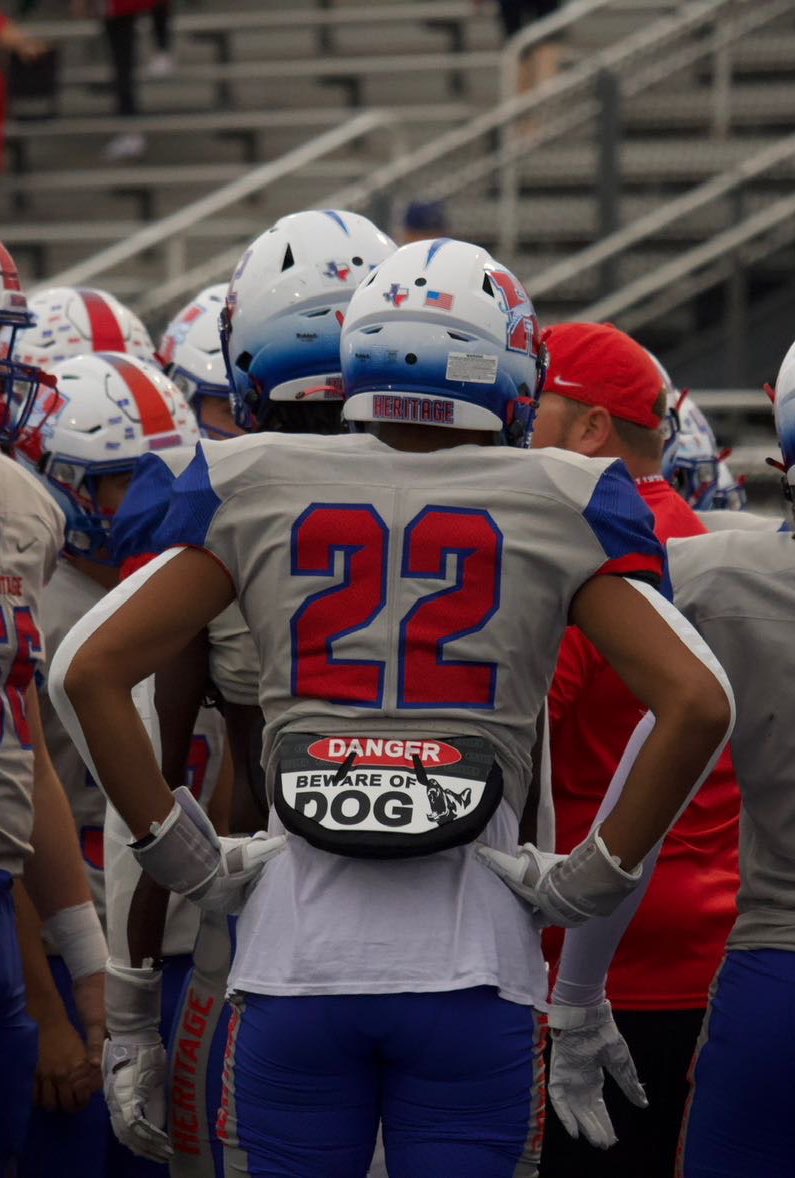 newton_maxim's tweet photo. 1st District Game Highlights
https://t.co/WszNQFCbcn

@E_Edwards49 
@HeritageFtball 
@CoachJTII https://t.co/q59rHd1ANn