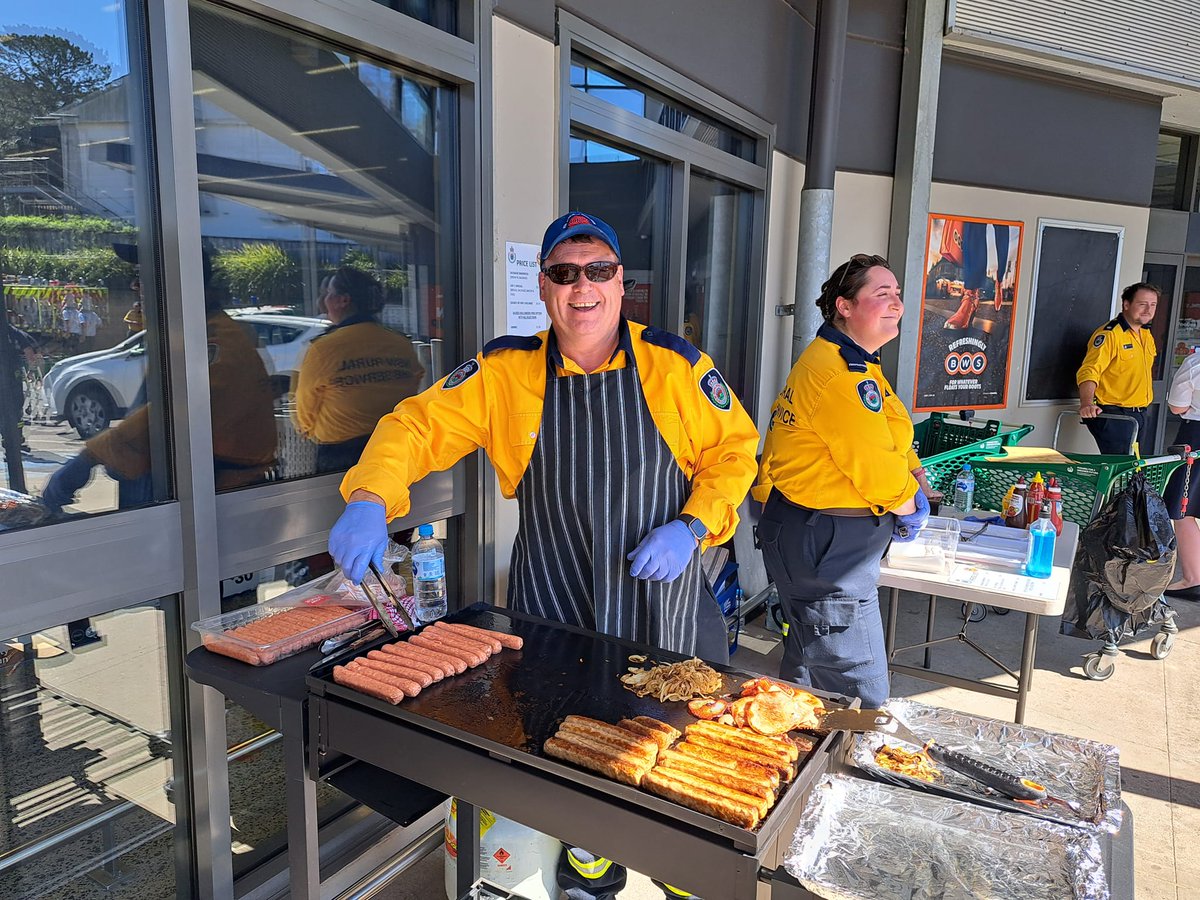NSWRFS's tweet photo. It's #GetReadyWeekend! More than 550 #RFS Brigades across NSW are ready to have a chat and give you advice on how you can prepare your property for this bush fire season. Have a chat with our volunteers about your bush fire survival plan. Find events at https://t.co/PLmb7WbtaI https://t.co/KKqqFOe4d4