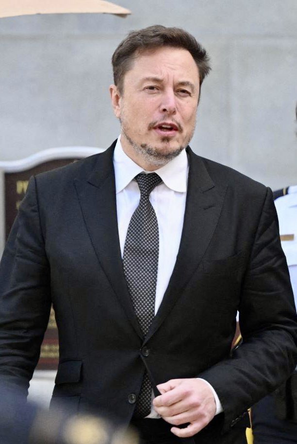 cb_doge's tweet image. “Offer me money. Offer me power. I don’t care. I’ll say what I want to say and if the consequence of that is losing money, so be it.”

— Elon Musk