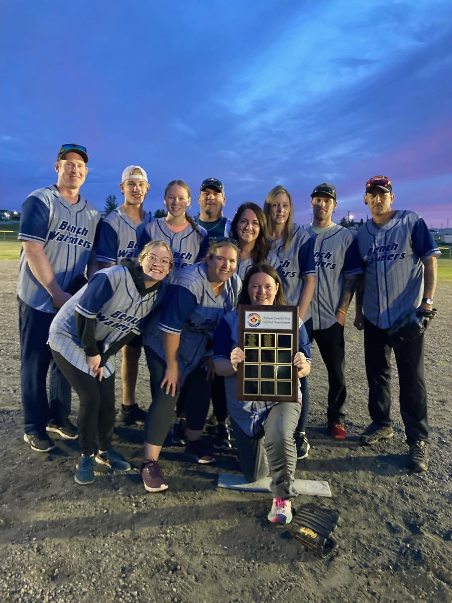 kelseyh12's tweet photo. The power of community. Fall ball weekend in the books. This little town has its moments that’s for sure and this weekend was one of them 🥰 @NLHydro https://t.co/v2oyWLFHEl