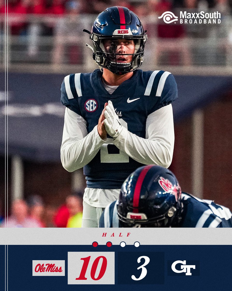 OleMissFB's tweet photo. Rebs lead at the half. https://t.co/LvWznUxpaM
