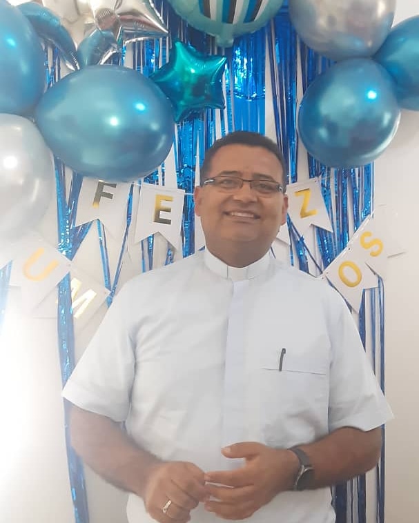 Padre Jesús Lárez tweet media