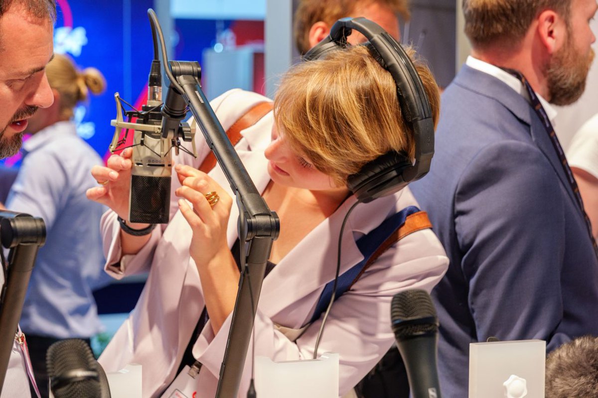 Day 2 rewind ⏪ @IBCShow!

Join the Sennheiser Group at stand D50 in Hall 8 for state-of-the art immersive production workflows, as well as exciting solutions for audio capture, monitoring and processing. See you soon for day 3!