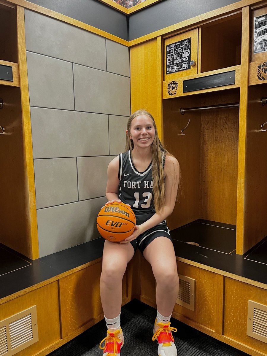 Callie Ott tweet media