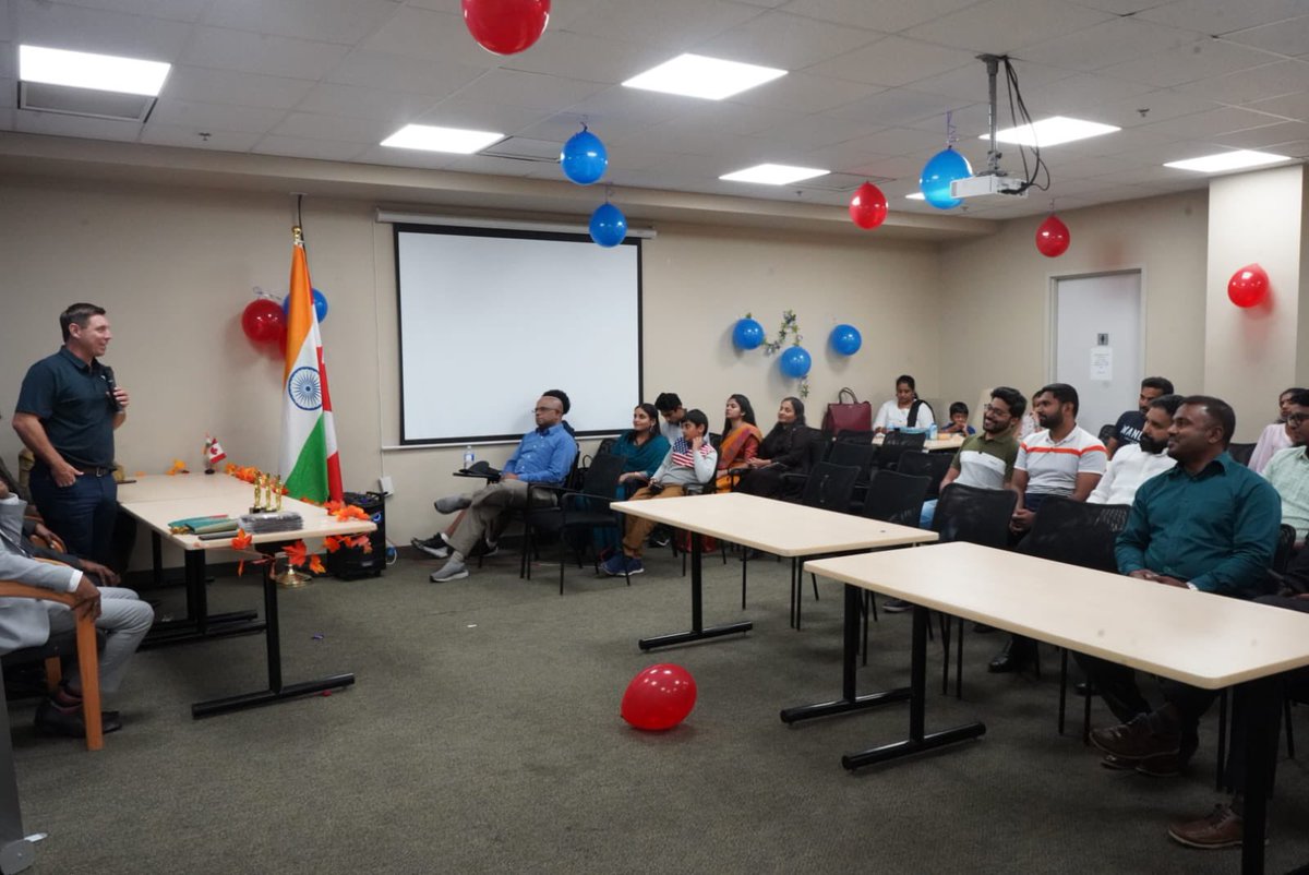 patrickbrownont's tweet photo. It was a pleasure to celebrate the volunteers tonight who made the Brampton Boat Race possible earlier this summer.  This annual festival which is based on the long boat tradition from Kerala has been a big success in Brampton. Well done @prakkanam 👏🏼 https://t.co/HbtgFzYYgb