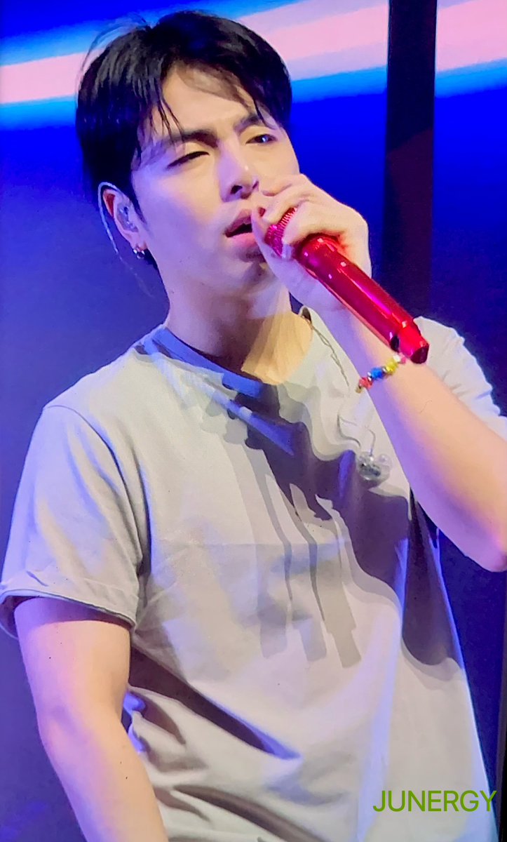 JUNERGY970331's tweet photo. 230916 2023 iKON World Tour TAKE OFF concert Sound Check in LA

사땅행 🫶

#준회 #주내 #구준회 #JUNHOE #JUNE #KOOJUNHOE #ジュネ https://t.co/5xLbxEQSWc
