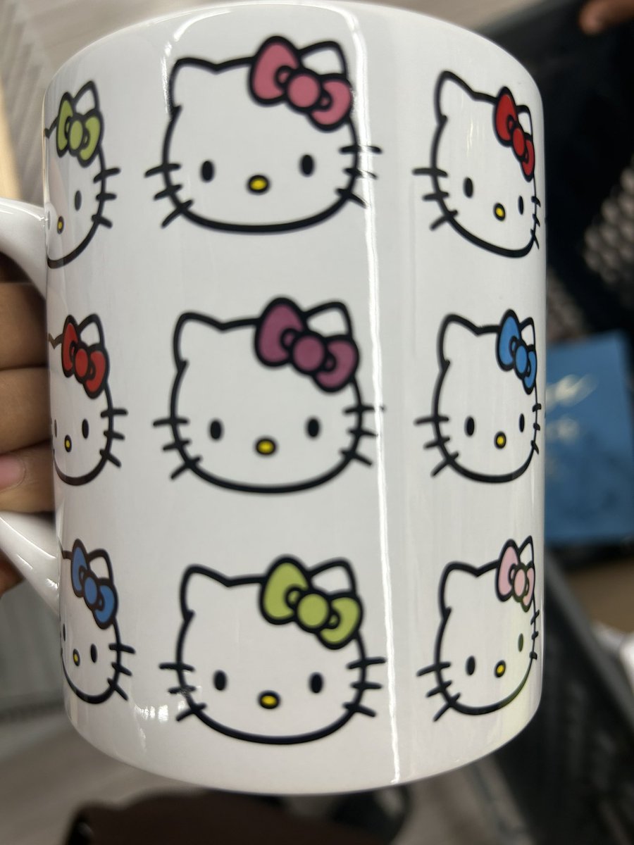 vee ♡‧₊˚ tweet media