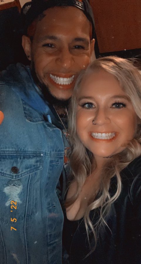 skunkwitdafunk's tweet photo. Happy Birthday @AshlyyD I love youuuuuu 🎈❤️ https://t.co/TOP0XxmaL1