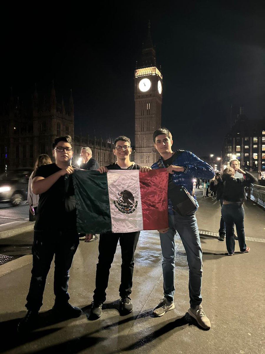 Terminamos en 4to  $600,000 World Series of Warzone Global Finals w/ <a href="/DeusAmirr/">LEV Deus Amir</a> &amp; <a href="/zDark29_/">LEV zDark</a> ($50,000)
Cometimos algunos errores críticos para quedar en 2do pero contento con el 4to lugar después del desempeño del año pasado.

GGs 👊🏻