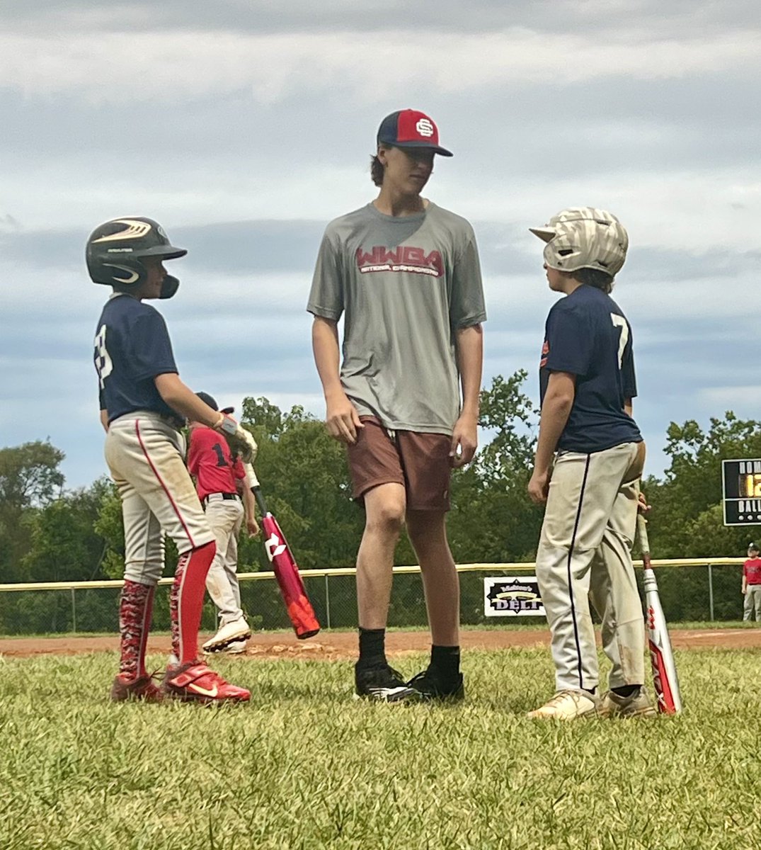 Proud of Champions Acevedo 11yo Fall 2023 team I am helping coach. Long day tournament for the Championship Rings! Nothing like watching these guys work hard and have fun playing the game I love. 
#loveofthegame
#futurestars
#youthsports
<a href="/kybaseballclub/">KBC</a>
@facevedo33