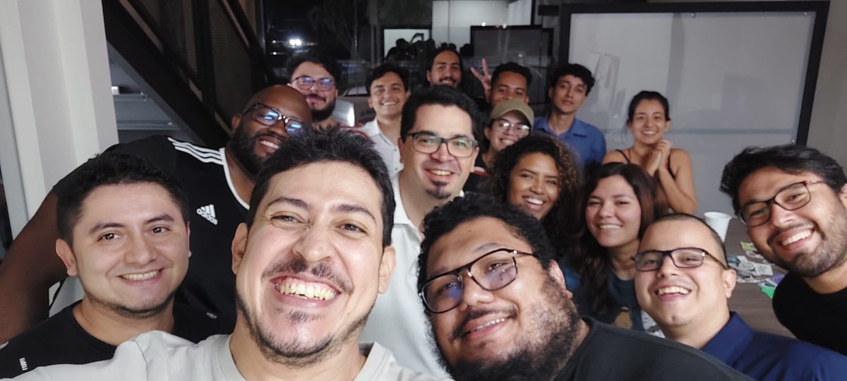 Abro hilo:
Queremos agradecer a todos los que hicieron posible este evento. A los #artistas que compartieron su talento, a los voluntarios que trabajaron duro y a todos los asistentes que hicieron de #RandomnessCeremony una experiencia única en el #blockchain