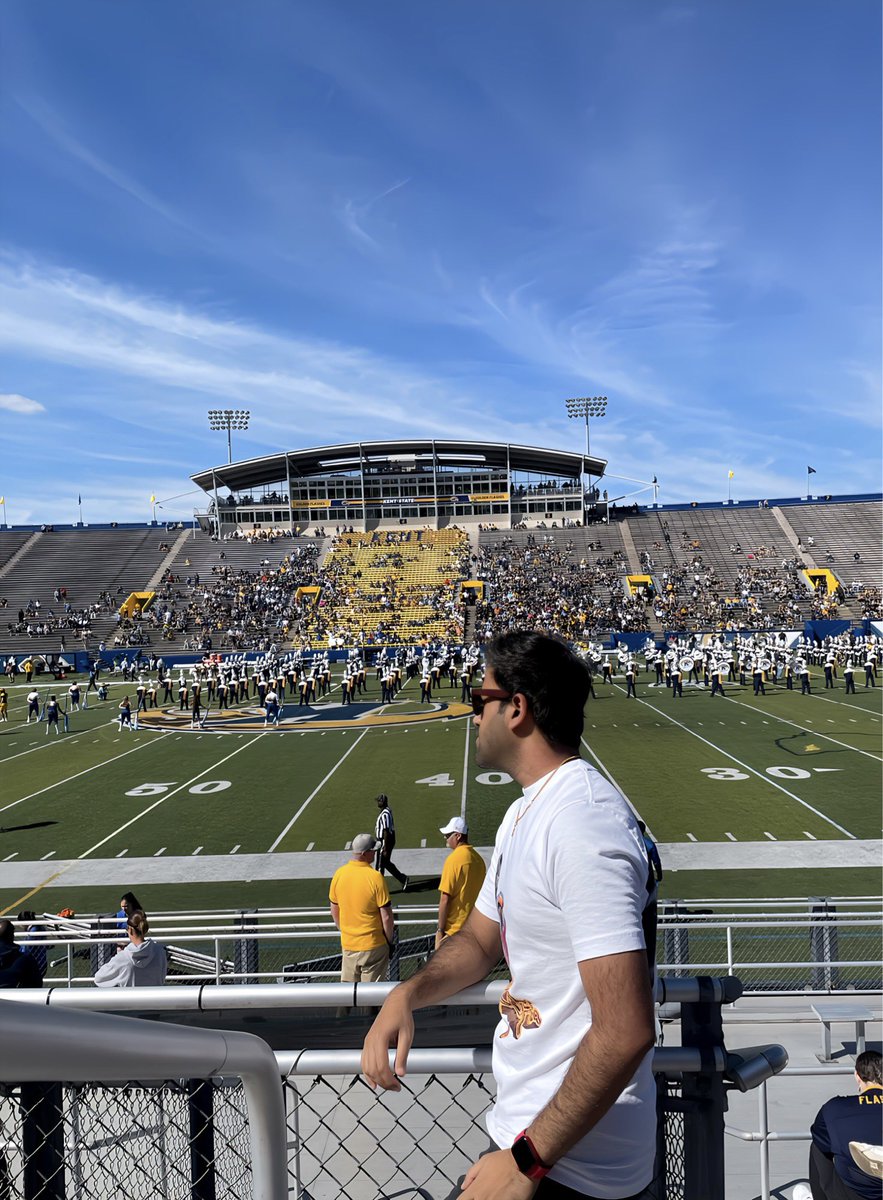 raju_innocentev's tweet photo. Dont compare me with them
My comparison atleast should be with the boss of their boss 🥂
#americanfootball #innocentevil #game #time https://t.co/Oqlul81HYe