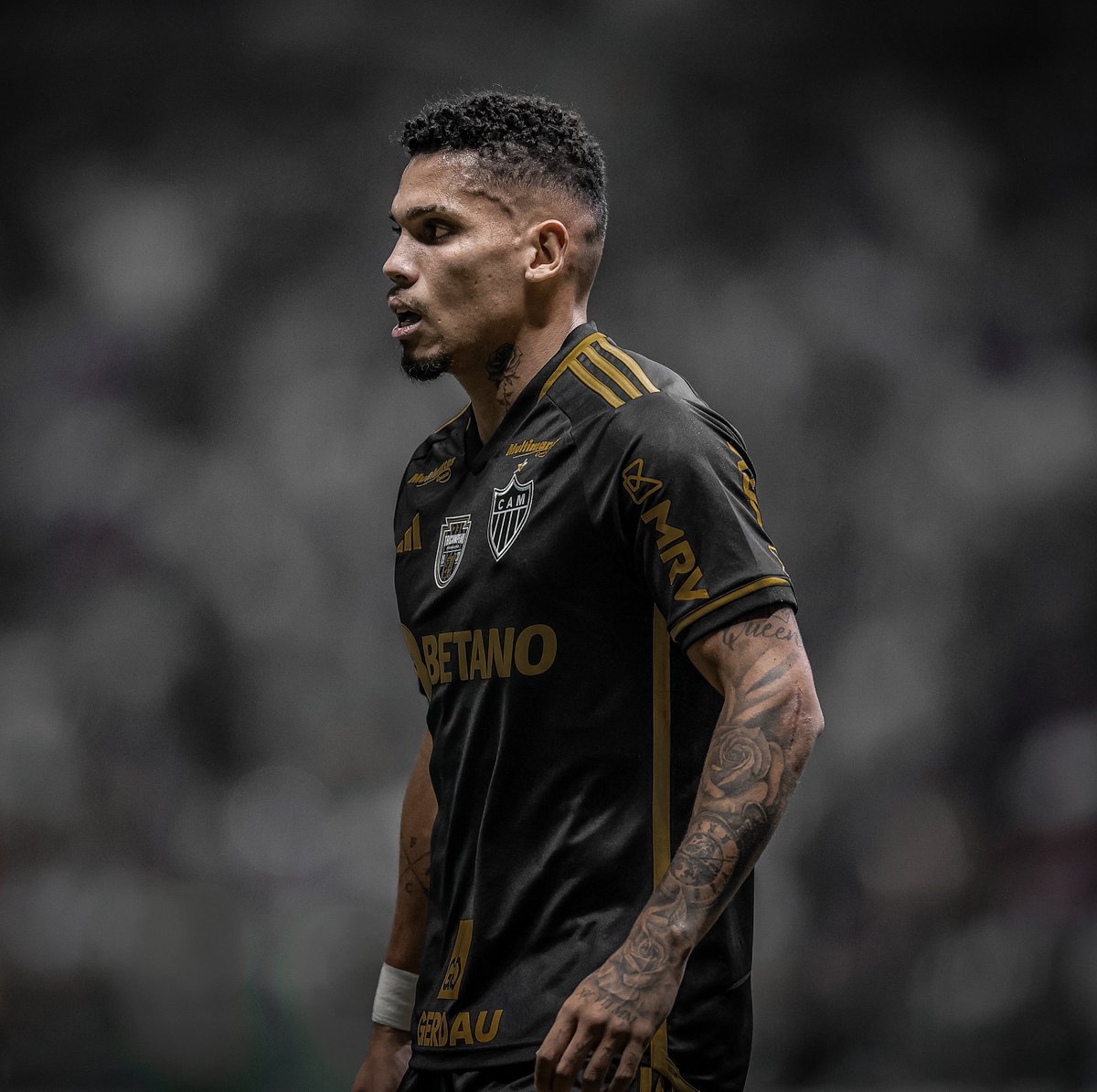 DAYVlSON's tweet photo. Paulo Henrique Sampaio Filho - PAULINHO! 🐔🏹

Dono &amp; proprietário da ARENA MRV! 🖤🤍 https://t.co/n1lq5ftNqz