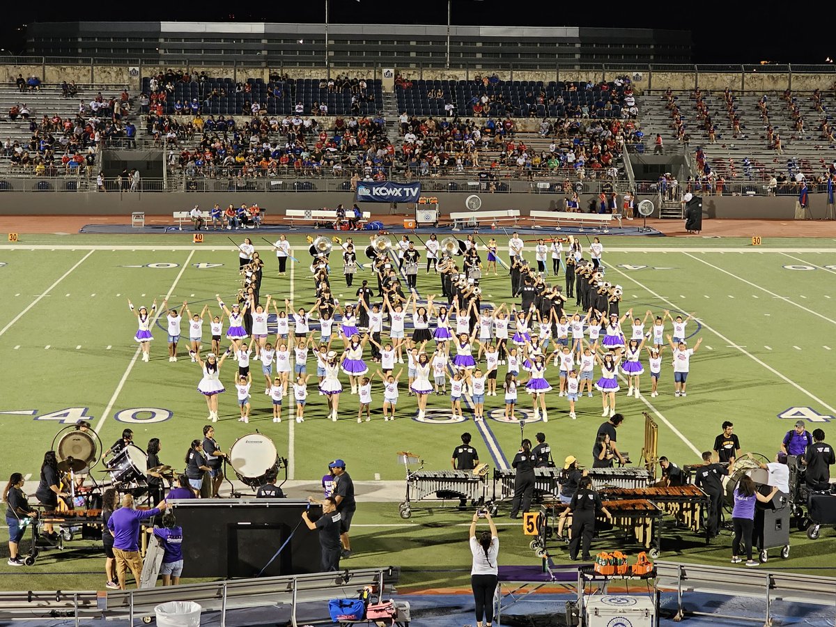 JayTopeMusic's tweet photo. Saturday night lights! #BrackNation #ALLIN https://t.co/VKebHuXys7