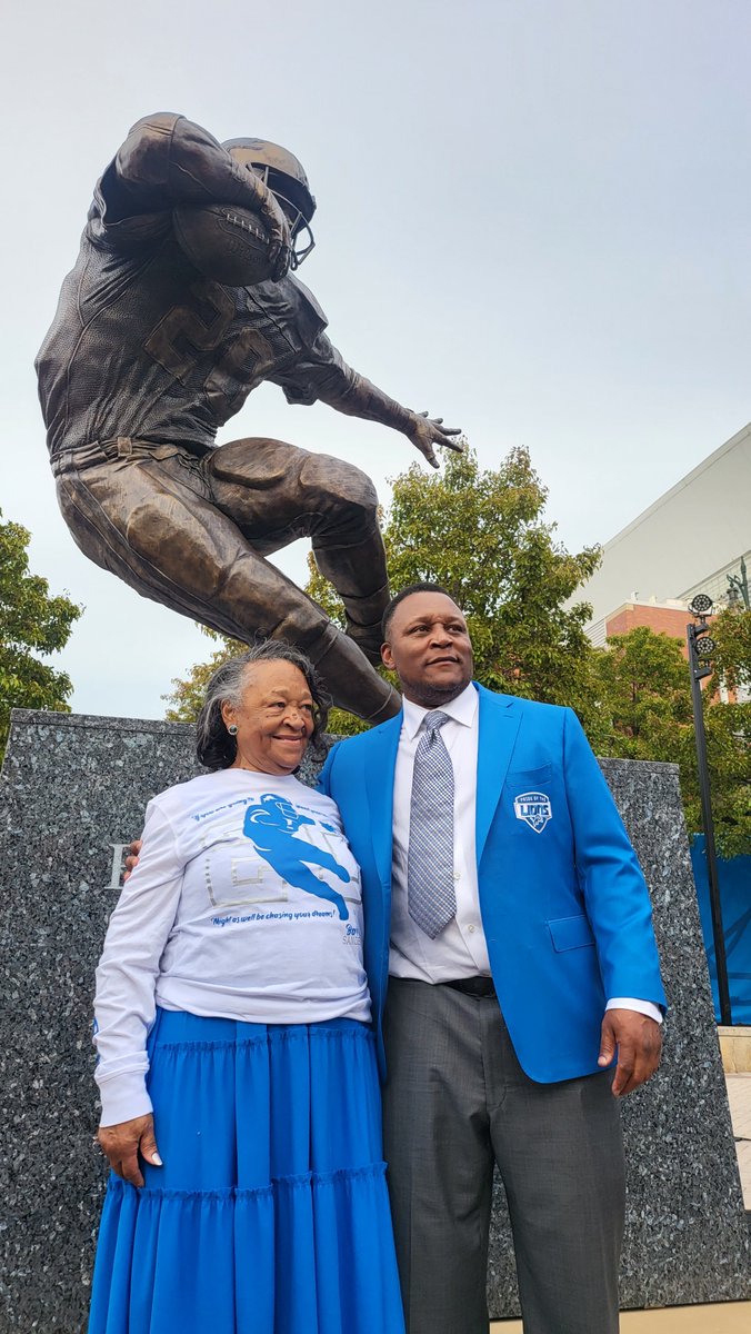 Hey mom - the <a href="/Lions/">Detroit Lions</a> put a statue in of me.  Pretty cool to share this with you.  Deddy would have loved this moment.