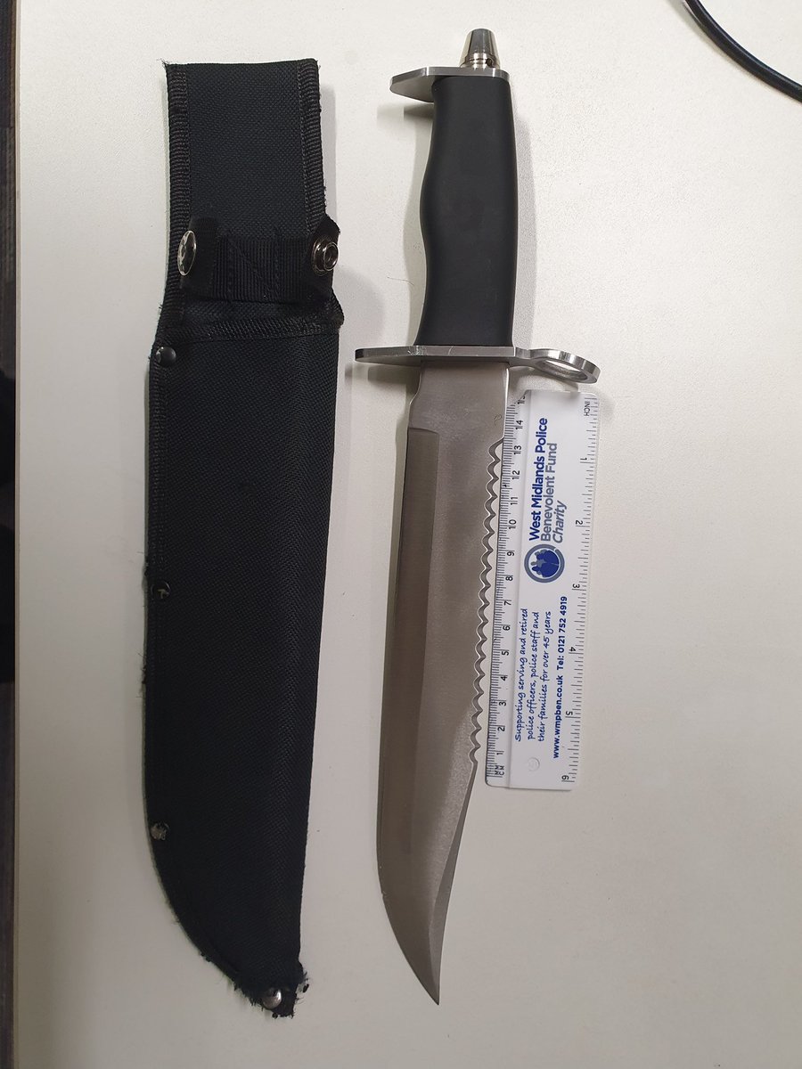 Officer on Broad Street attended reports of males with weapons. Upon seeing officers offenders made off from the location and discarded the weapons below. Males were 15 years of age. Their bed for the night Custody #saynotoknifecrime #kniveskill #roomattheinn #dontcarry MM