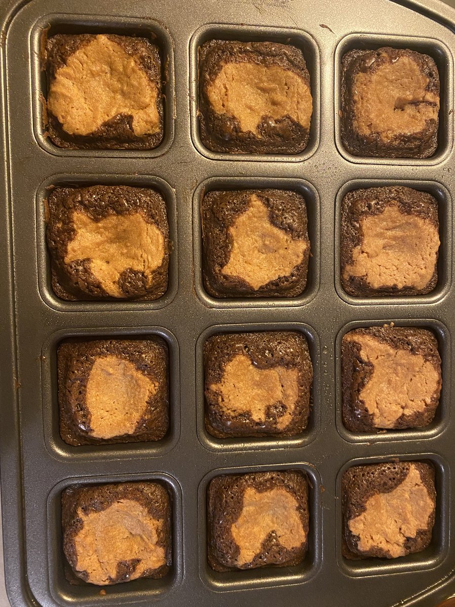 Peanut butter brownies…IYKYK #PamperedChef