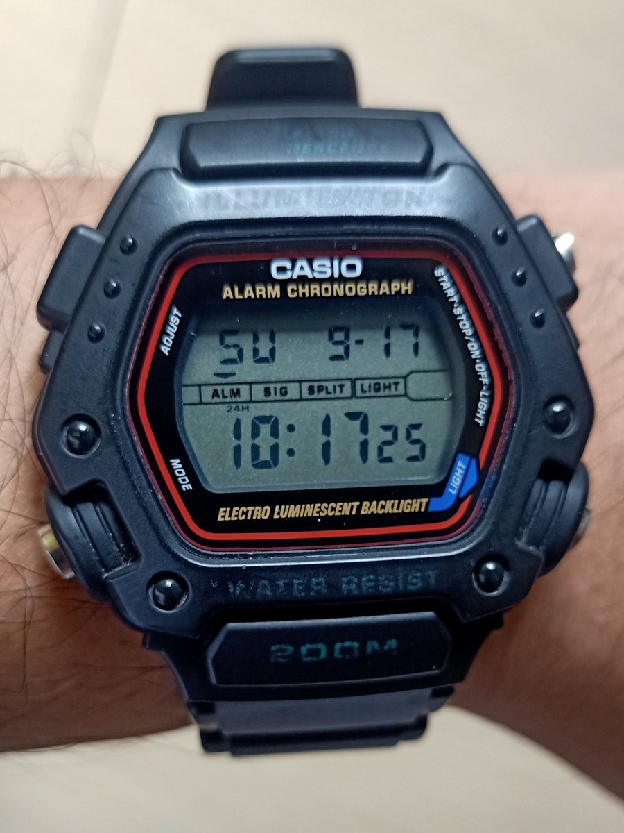 rsurtida's tweet photo. Mission: Impossible 1 for today's work beater. #DW290 https://t.co/0YG68JDLJD