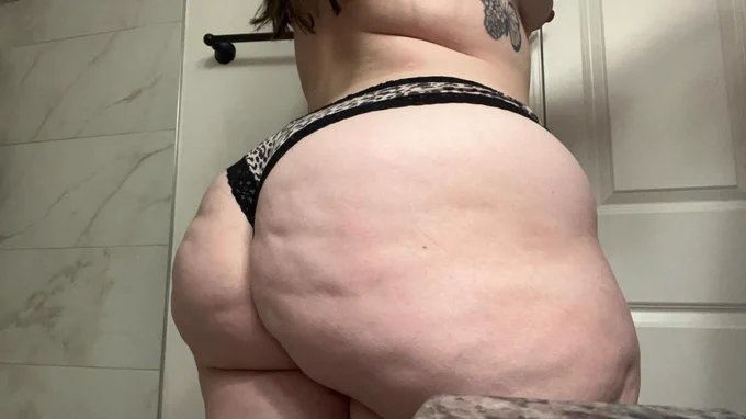 ㅤ

ㅤ⠀𝑬l orto que tiene la blanca americana llena de celulitis de tanto comer solo 𝗛𝗔𝗠𝗕𝗨𝗘𝗥𝗚𝗨𝗘𝗦𝗔𝗦 𝗗𝗘 𝗠𝗖𝗗𝗢𝗡𝗔𝗟𝗗'𝗦. .💕

ㅤ