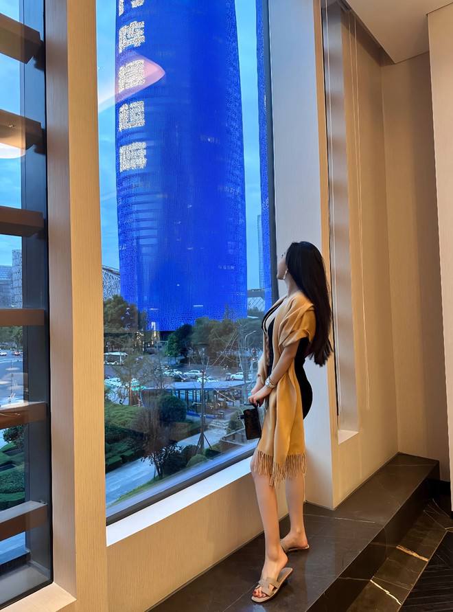 Cr6899's tweet photo. There is only one happiness in this life, to love and be loved 😊🥰 https://t.co/yrODgS3BSX