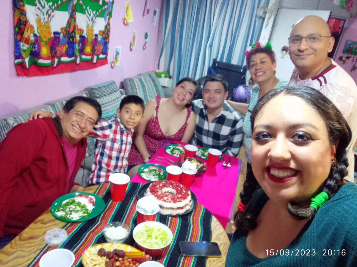 HdzRalph's tweet photo. #SabadoFutbolero https://t.co/tsIWpcrzZe