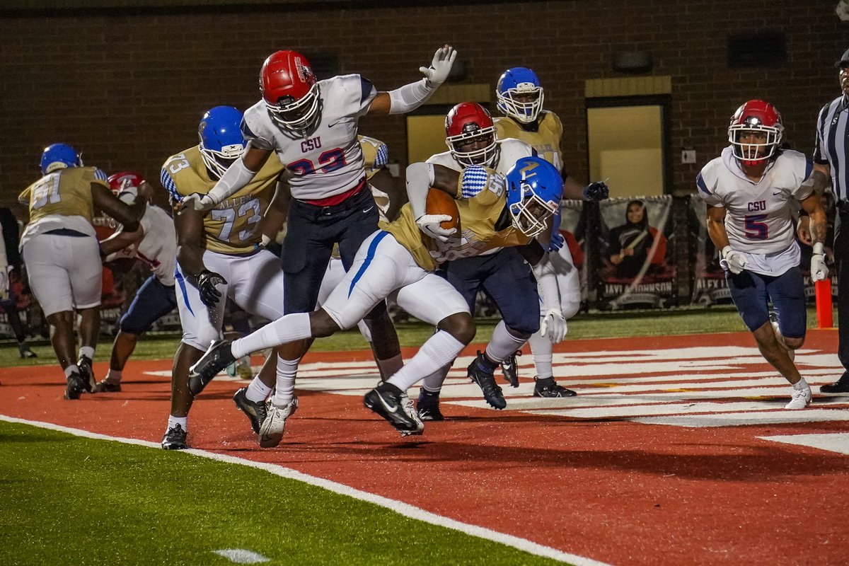 auyellowjackets's tweet photo. Allen football registers largest comeback in school history rallying from 23 points down to stun KSU 34-30!!! @AllenUniv @teddyk95 @CoachTerry803 @jashercox https://t.co/LR2yC7FUDN