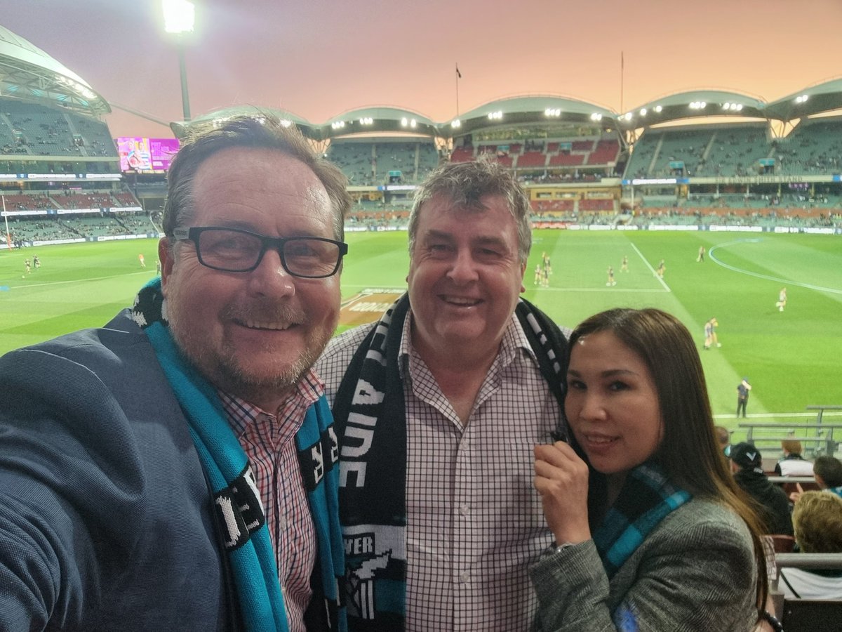 Media_Stable's tweet photo. The #MediaStable team out and about in #Perth and #Adelaide on a Saturday. Ping #KnownAssociates https://t.co/egbTL4HDjZ