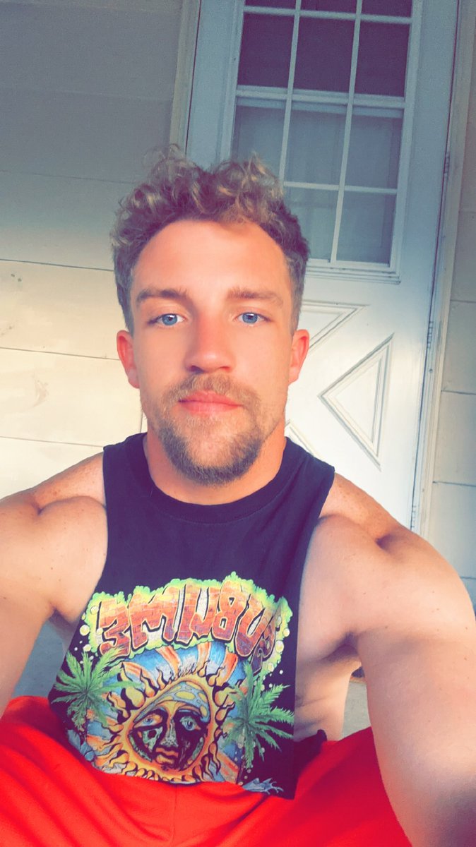 Jaybae_54's tweet photo. I’ll be in Denver tonight. Looking for several BIG ones to ride. And have all the supplies I need. I’m a bisexual masculine bottom who can take 🍆 like a champ! Ladies if you want this D, it’s all yours…. #coloradobibottom #CoBi #Coloradobottomslut #Jaybae https://t.co/qGiKt9oLnV