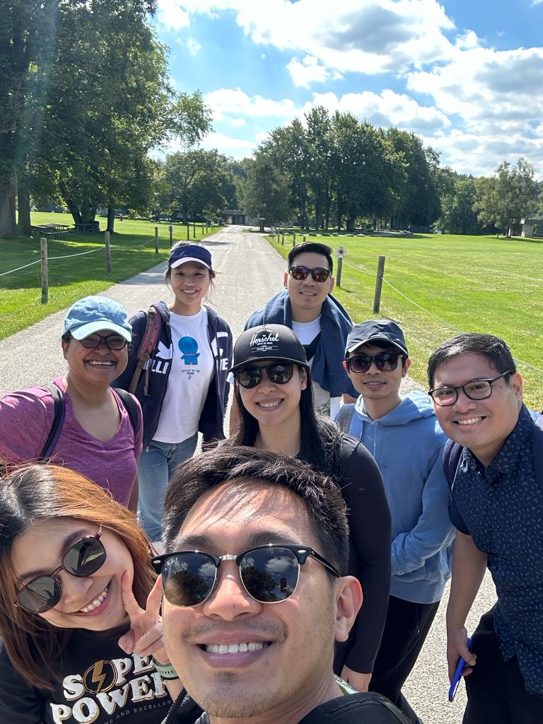 A day of sun and smiles.. somewhere on the 8k loop

<a href="/UofTDRO/">Radiation Oncology</a> fellows' day out