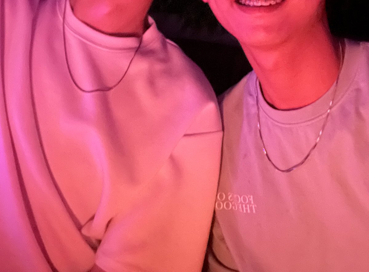 2cat1corgi's tweet photo. Friday 5/F, there shd be no one who knows abt us🥵 https://t.co/EpS68vOpfu