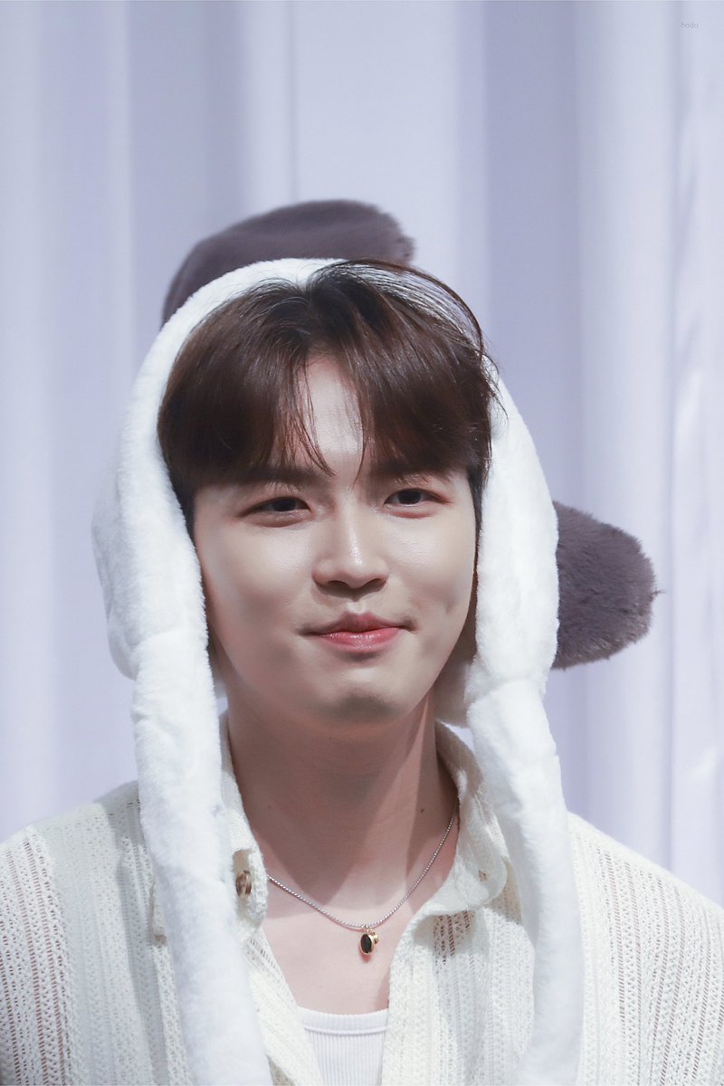 kj_hodo's tweet photo. 230909 위드뮤 

#김재환 #KIMJAEHWAN https://t.co/hp85vCy7RA