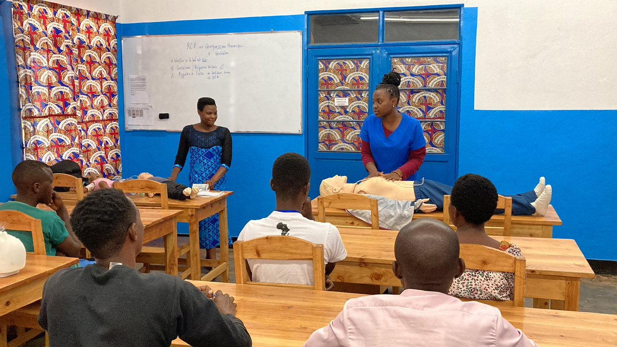 The African Medical Education Fund tweet media