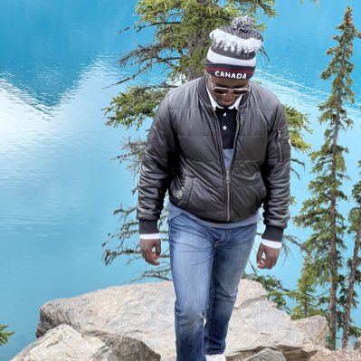 #NewProfilePic #MoraineLake #Banff #AlbertaCA