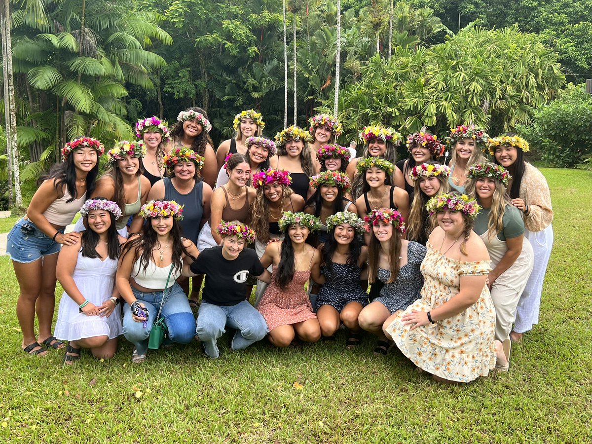 Aloha! The team enjoyed a lei po’o workshop at Ho’omaluhia Botanical Gardens today. Mahalo to “Aunty Iris” and her helpers for their guidance and expertise. #GoBows #onlyinhawaii