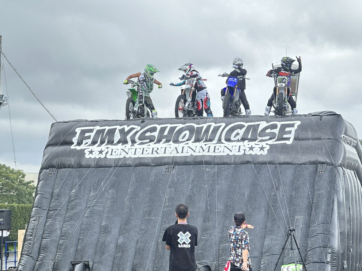 2st_smell299's tweet image. 最高🫡🫡🫡

#浜松オートレース 
#浜松オート
#fmxshowcase