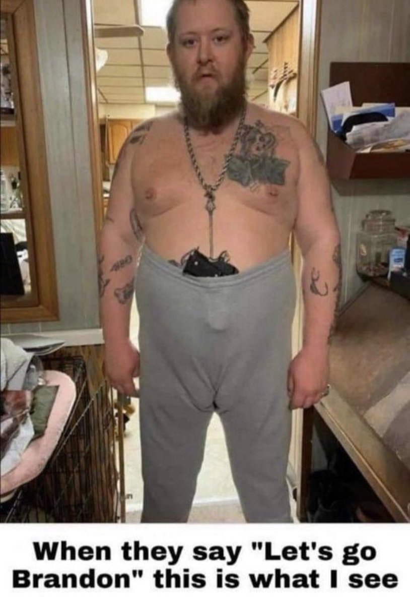 AnnieForTruth's tweet photo. He is single ladies! ๐#MAGAMoron #MAGAT #Cult45 #CamelToeJoe https://t.co/xqya5PweBn