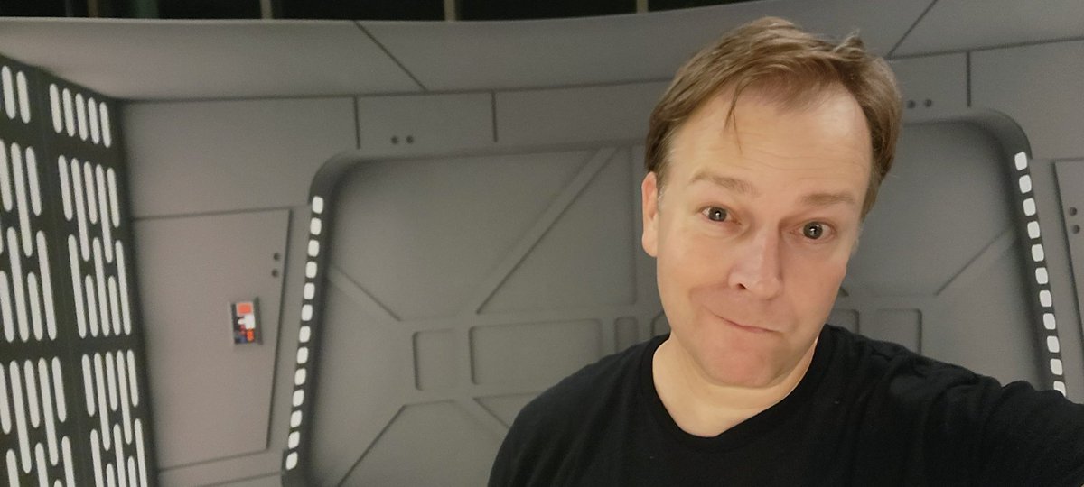 StudioMartinArt's tweet photo. Nearing the Yavin 4 moon. The Empire seems optimistic...

At the https://t.co/gNiK7uSG1k 
#retroexpo #retroexpoevent #retroexpodallas #shellabration https://t.co/1s6I8w05rt
