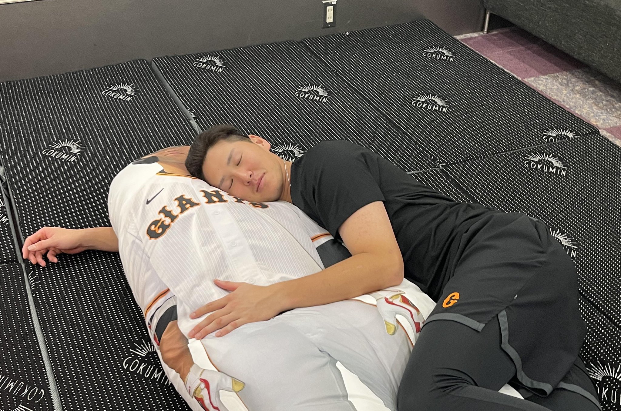 ジャイアンツ ボディピロー 【公式通販】