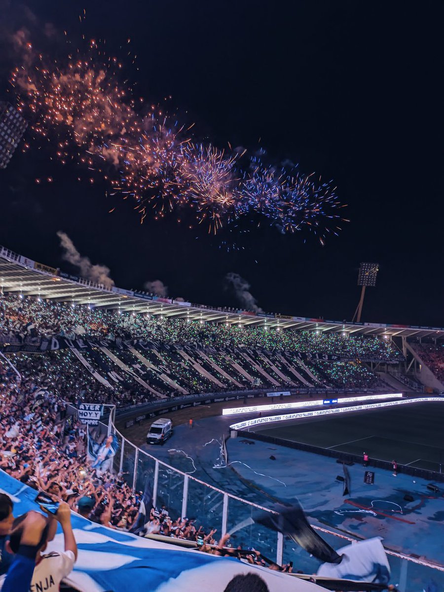 <a href="/tallerestwitea/">Talleres Twittea ⭐⭐💙</a>