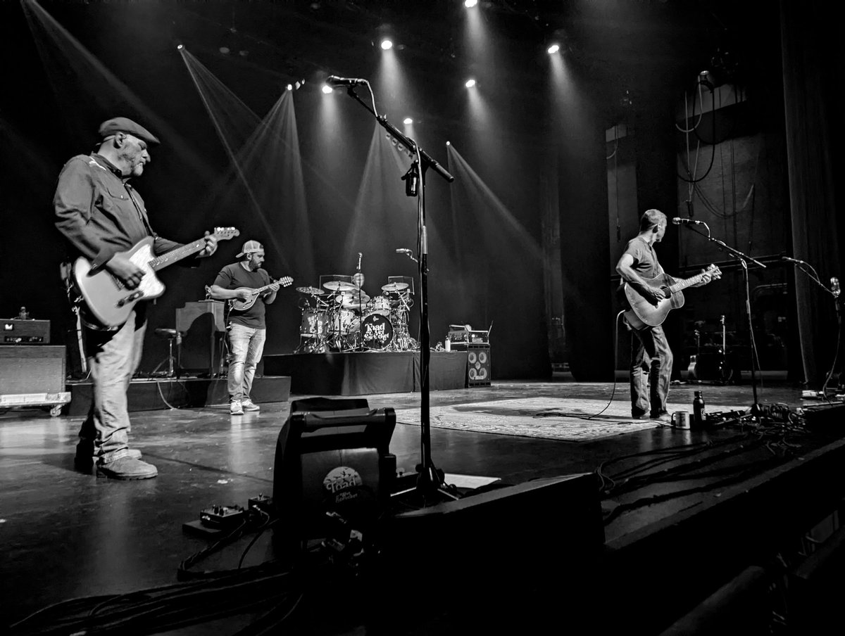 Manitoba RockN Rolla tweet media