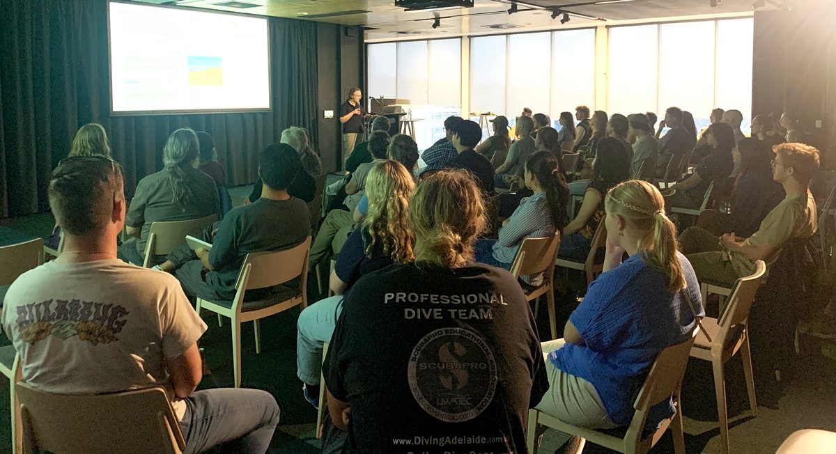 MarineScienceSA's tweet image. What a sell-out! Thank you to everyone who attended 'Sea Stars' Event #2 at Flinders University, and to our amazing Sea Stars who presented their fascinating research! 

And of course to the Animal house staff for the very special tours.

Next up, Uni of Adelaide ⭐️🌟