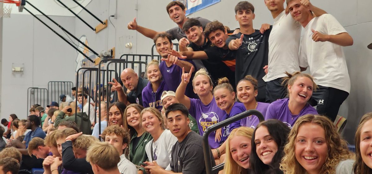 yotesgameday's tweet photo. We’ve got YOTES supporting YOTES with @YotesMSoc and @YotesWSoc in Kirkland in support of @YotesVolleyball. #ComeWinWithUs https://t.co/xRCgm6invl