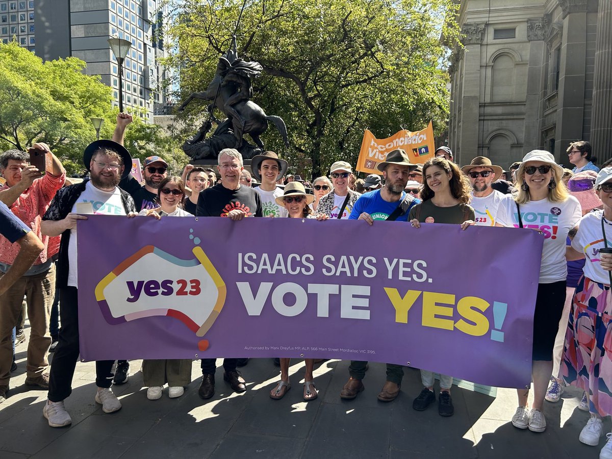 MarkDreyfusKCMP's tweet image. Thank you Melbourne for turning out in such massive numbers to support the Voice to Parliament - walking together for a better future. #voteyes