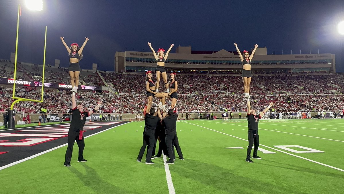 ttucheer's tweet photo. Gameday pictures! #wreckem https://t.co/ndn2pt2sXQ