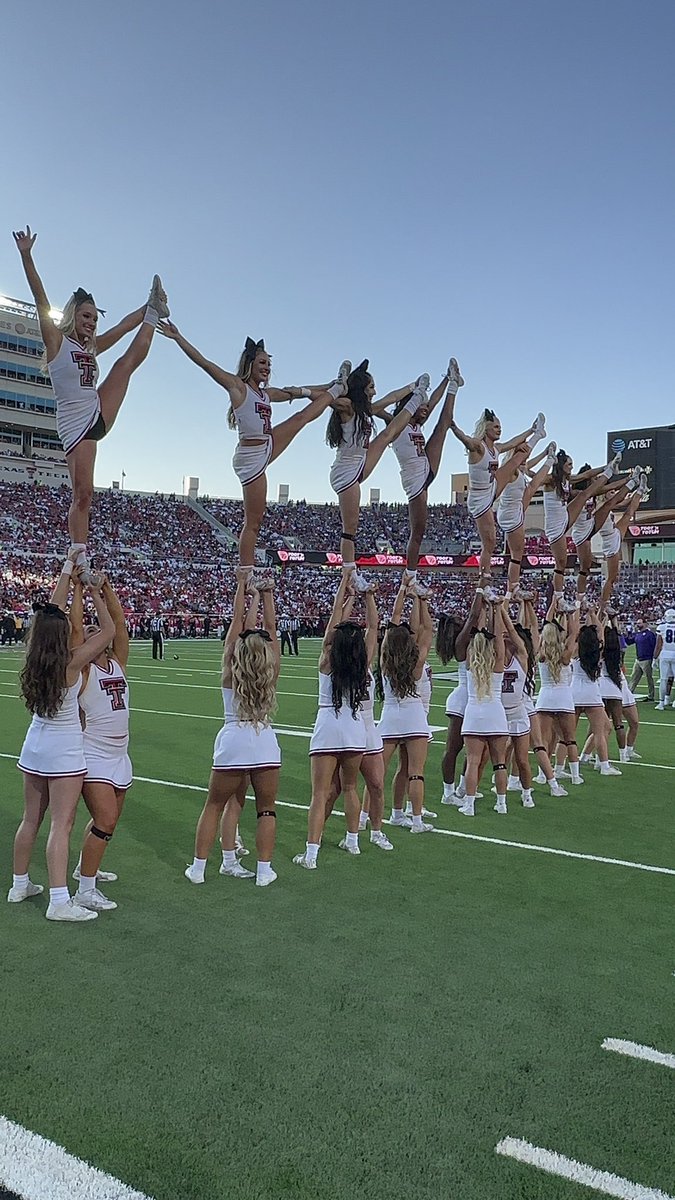ttucheer's tweet photo. Gameday pictures! #wreckem https://t.co/ndn2pt2sXQ